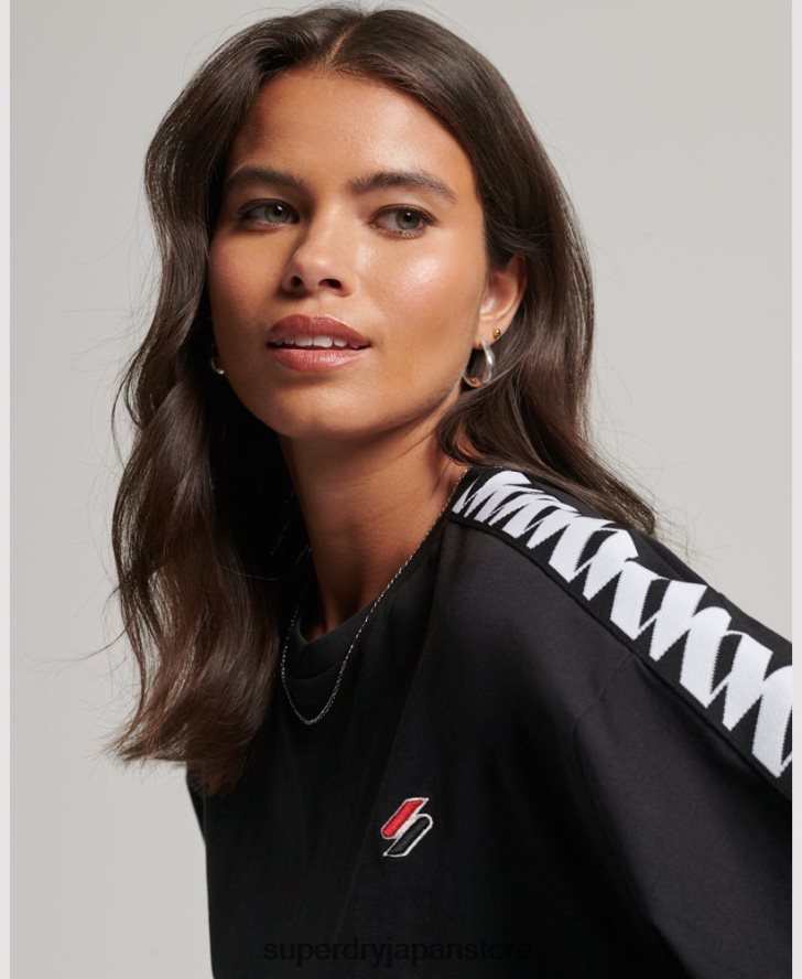 code s ロゴ テープ オーバーサイズ ボクシー T シャツ 女性 Superdry 衣類 黒 2J62PZ2739