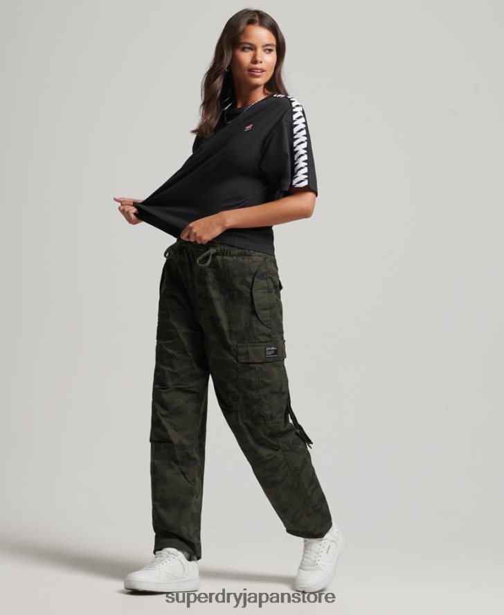 code s ロゴ テープ オーバーサイズ ボクシー T シャツ 女性 Superdry 衣類 黒 2J62PZ2739
